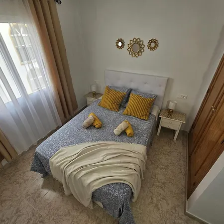 Elizabeth Apartment *