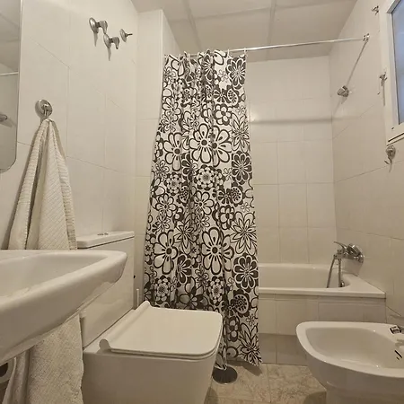 Elizabeth Apartment